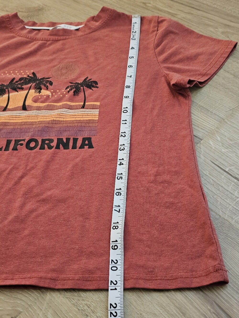 ROMWE Rust Red California Graphic Tee - Picture 5 of 7